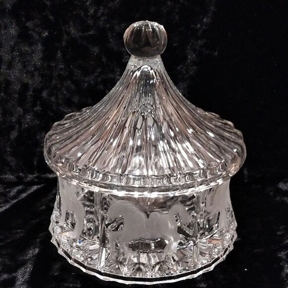 Etched Shannon Crystal Carousel Glass Candy Dish - Picture 1 of 10